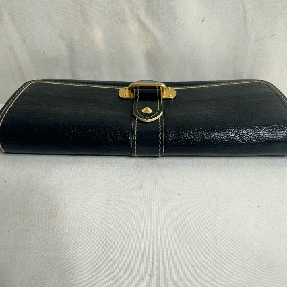 Louis Vuitton Wallet - Picture 6 of 10